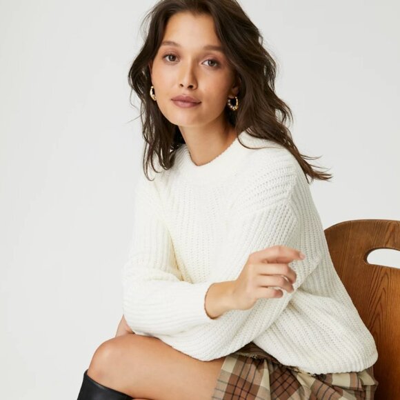 Aritzia Wilfred Essential Chenille Sweater in Avorio ( Cream ) Size Small - Picture 5 of 13